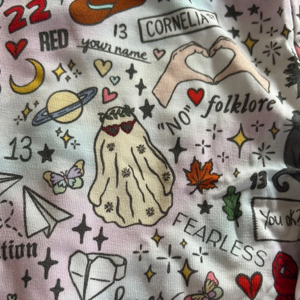 Little Snuggles Taylor Swift PJ Set - Picture 6 of 15